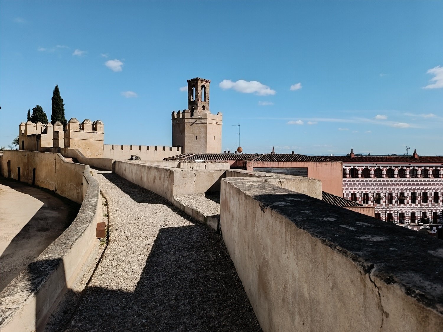 alcazaba badajoz mas grande de europa