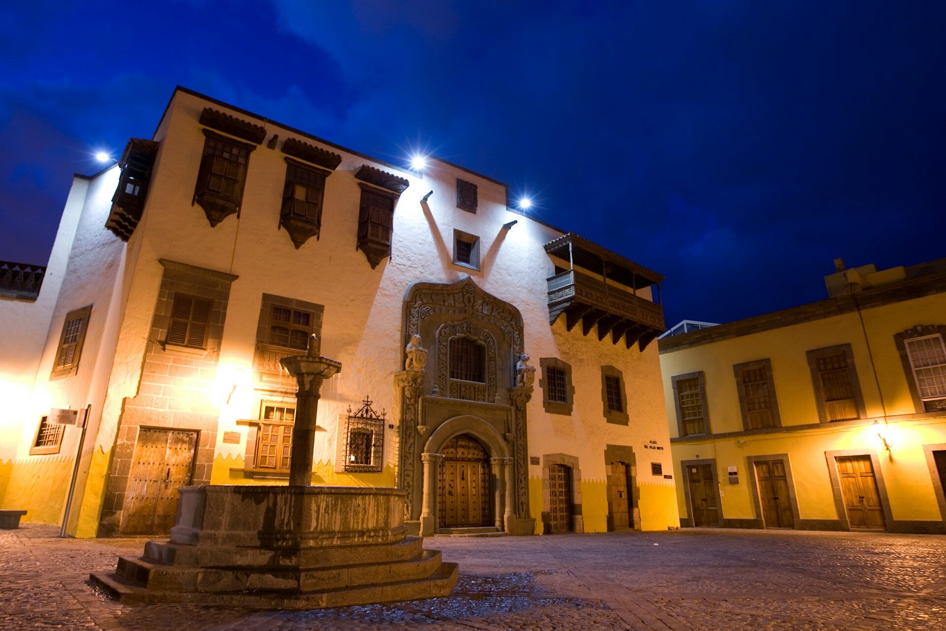 casa colon gran canaria las palmas de gran canaria binter